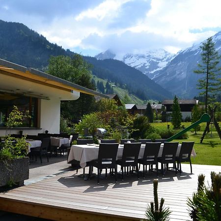 Bluemlisalp Hotel Kandersteg Eksteriør billede