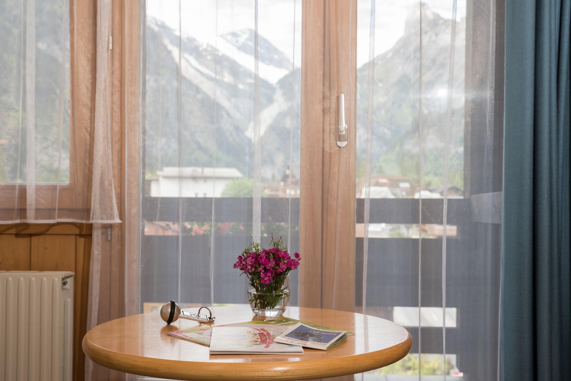 Bluemlisalp Hotel Kandersteg Eksteriør billede
