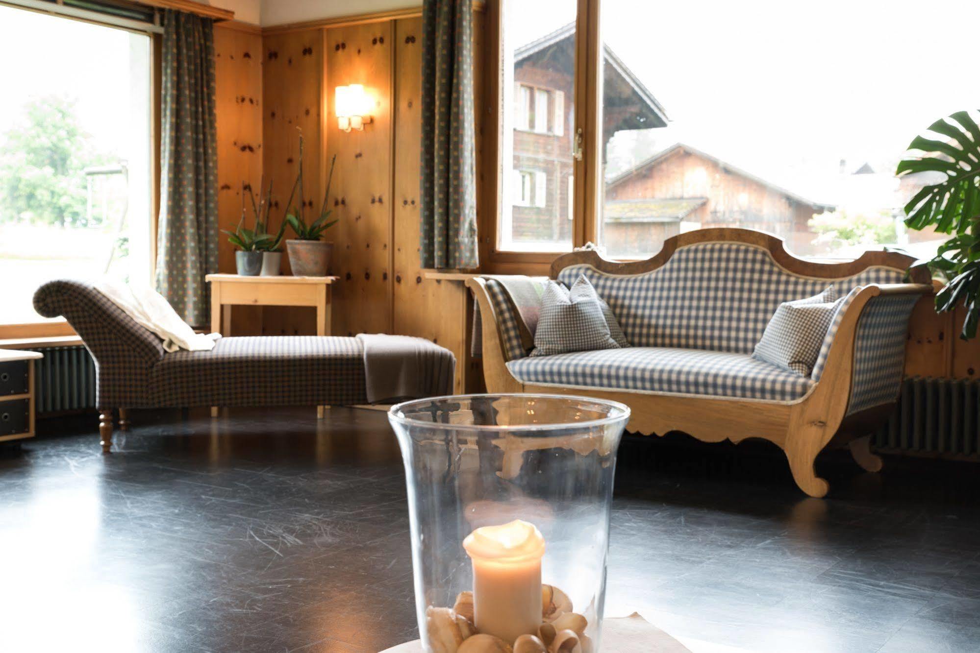 Bluemlisalp Hotel Kandersteg Eksteriør billede