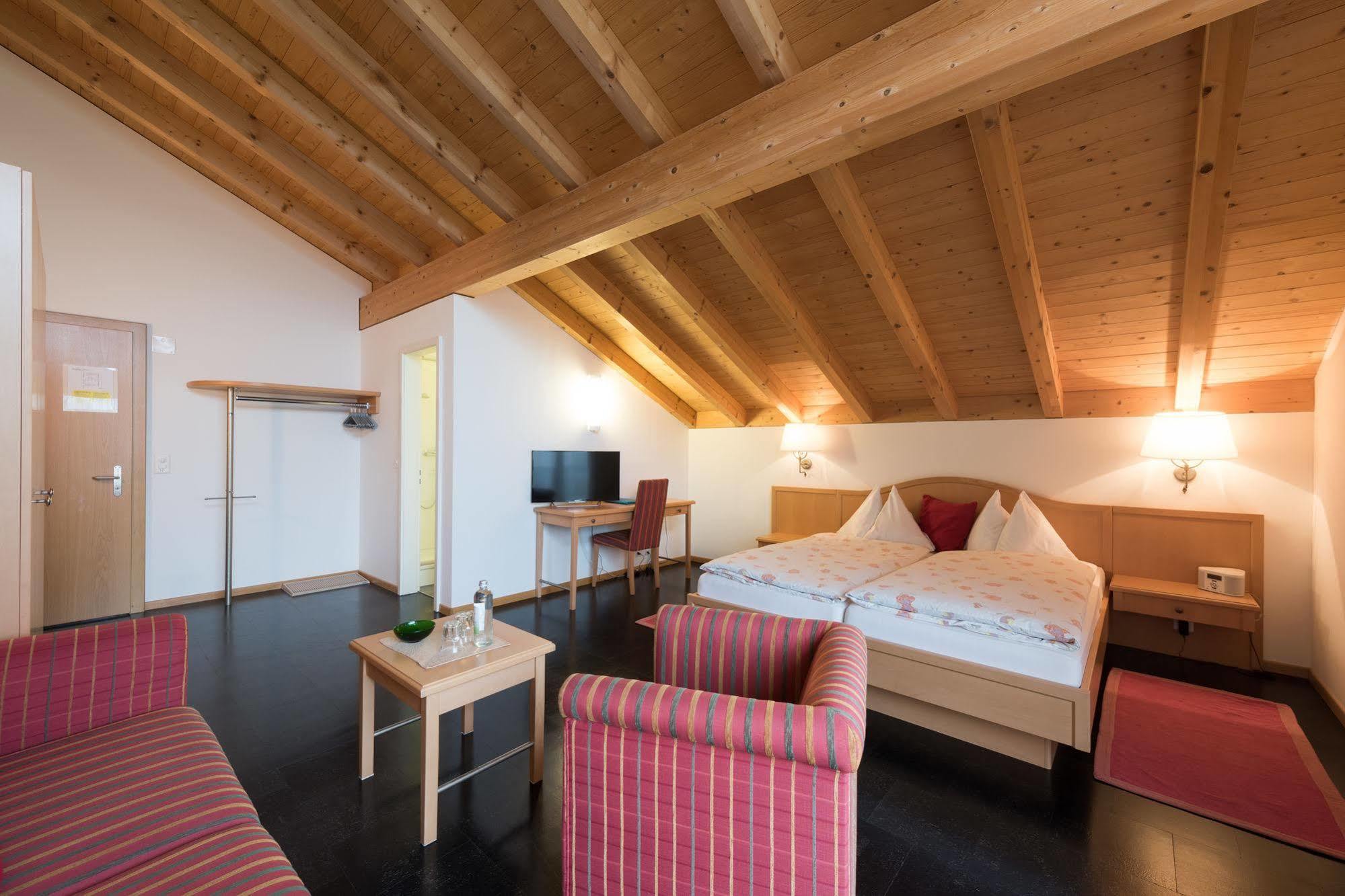 Bluemlisalp Hotel Kandersteg Eksteriør billede